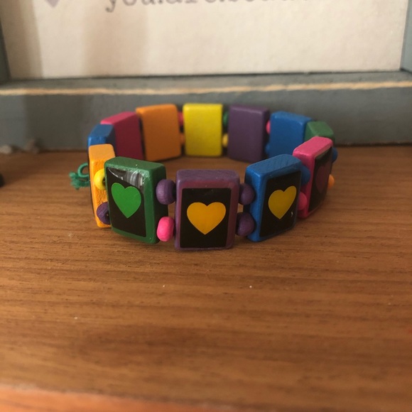 Fun Chunky Vibrant Wooden Bead Heart 90s Bracelet - Picture 3 of 6
